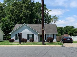 6401 Elgywood Ln, Charlotte, NC 28213