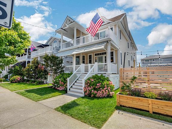 3rd image of 3251 Asbury Ave #1