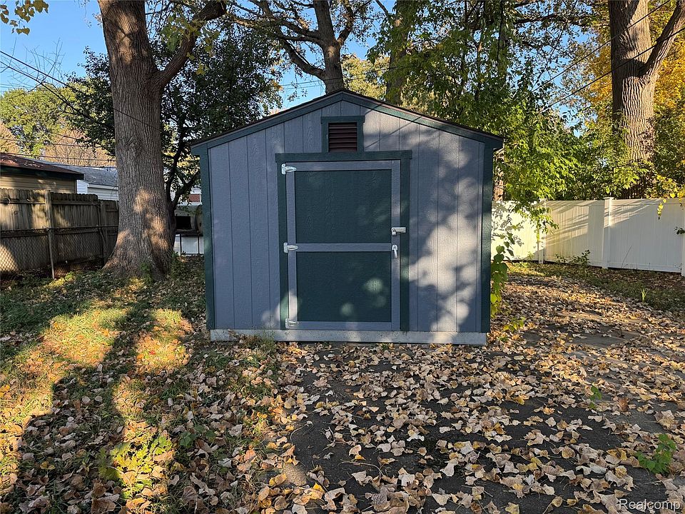 4499 Mayfair St, photo 26