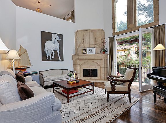 3rd image of 4028 Alta Mesa Dr