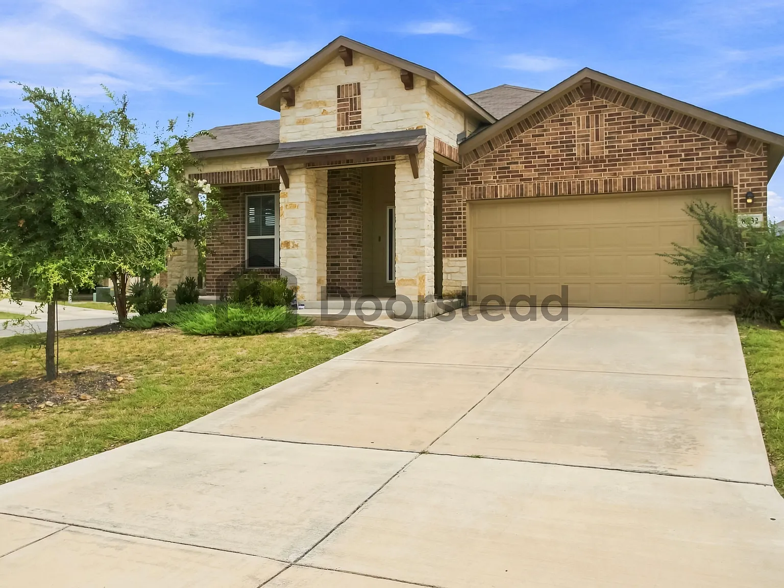 3 bed, 2.0 bath, 2050 sqft, $1,895 — Photo 1
