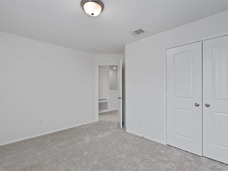 305 Los Cobos Ln — Photo 20