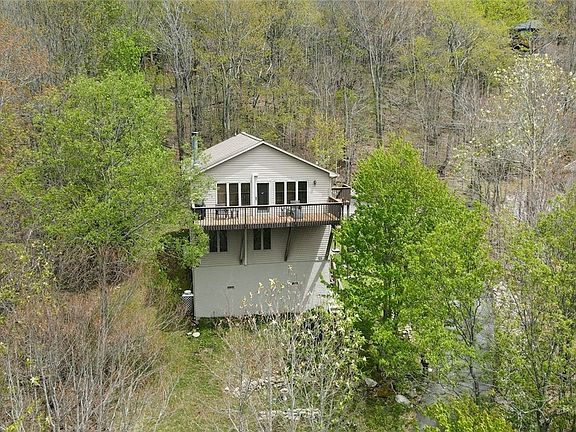 5th image of 111 Aster Trail