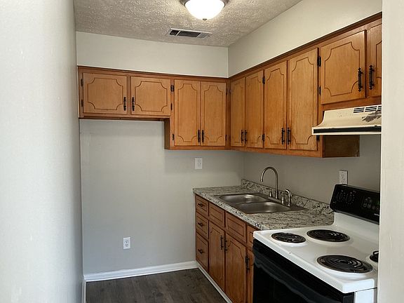 2nd image of 101 Dancy St Unit 4