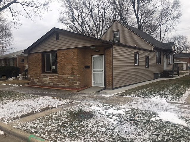 1st image of 1235 W 123rd St