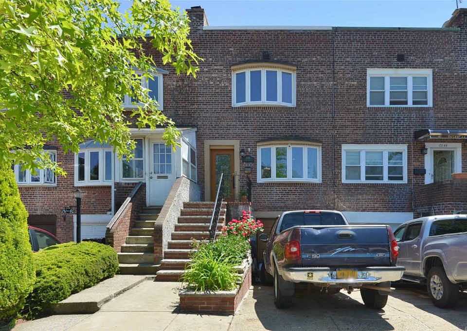 1st image of 151-46 11th Ave