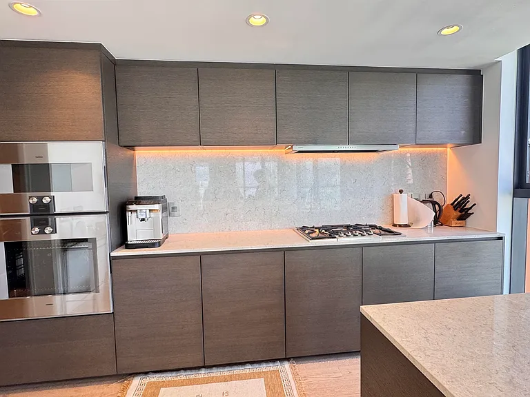 1408 Robson St #2203 — Photo 14