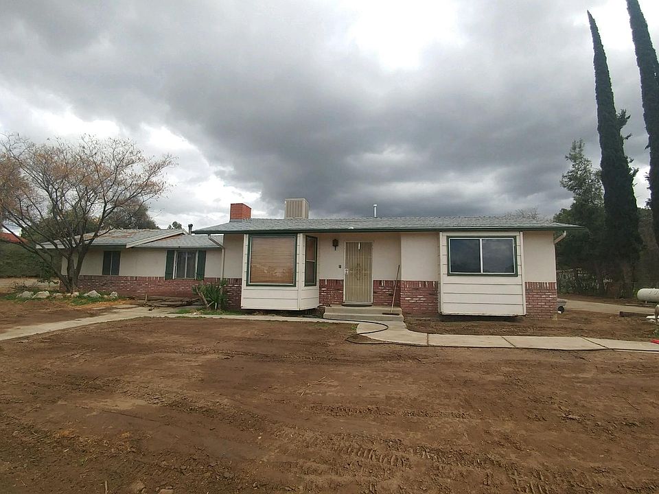 1st image of 27550 Soboba St
