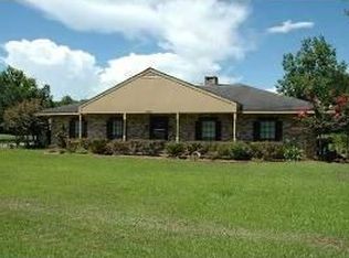 1119 Earlene Dr, Breaux Bridge, LA 70517
