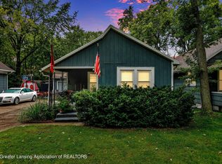 533 N Deerfield Ave, Lansing, MI 48917