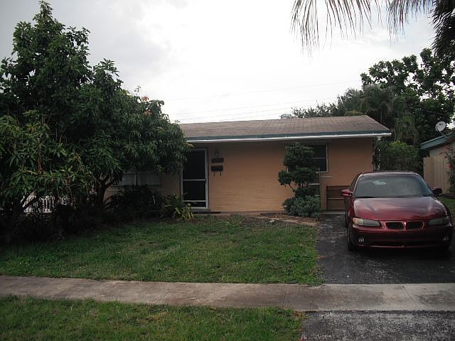 1st image of 9447 SW 51st Ct