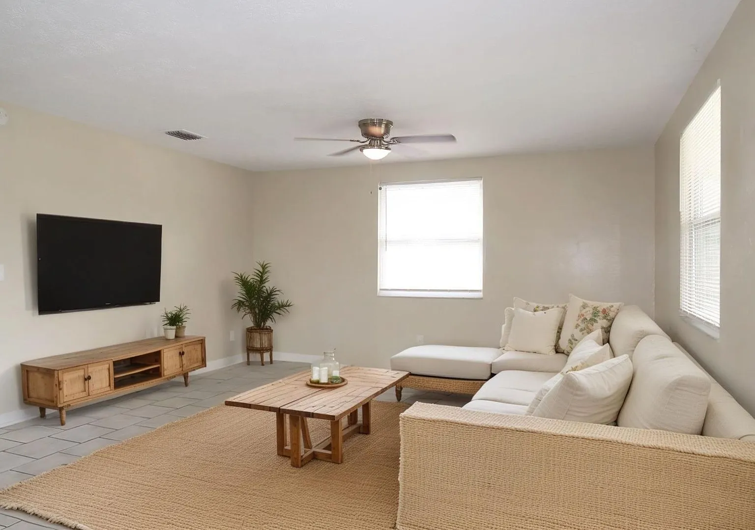 2 Bedroom, 2 Bathroom Home for Rent in Ruskin! — Photo 3