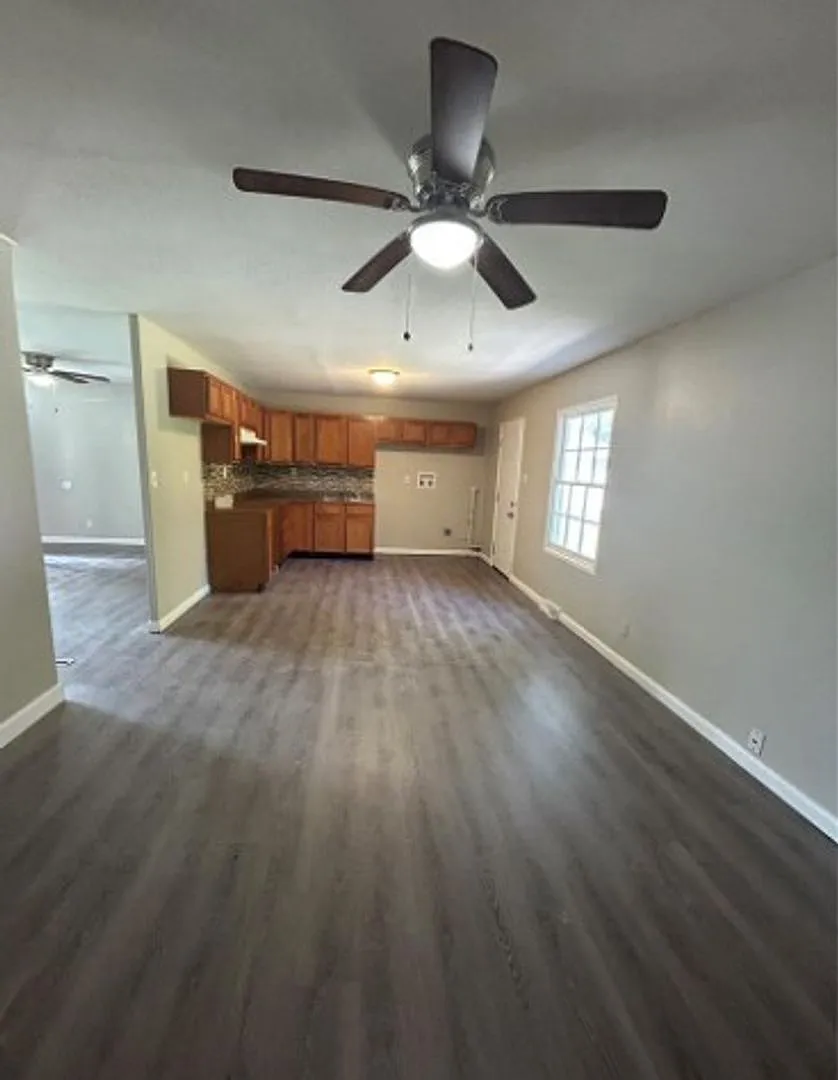For Lease — Photo 2