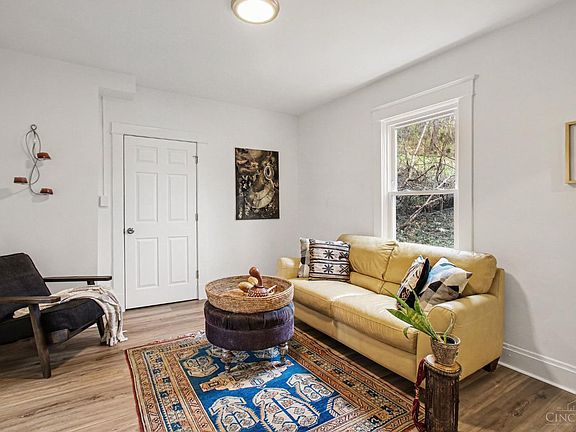 2nd image of 2245 Quebec Rd