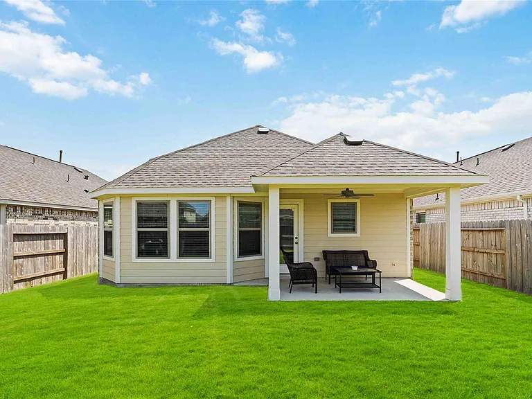 21642 Coral Mist Dr — Photo 28