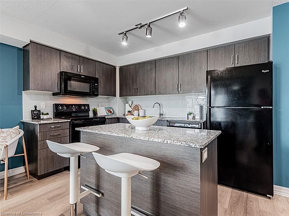 5th image of 80 Esther Lorrie Dr #301