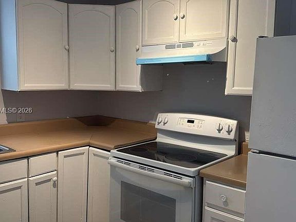 5th image of 4160 NW 21st St #223D