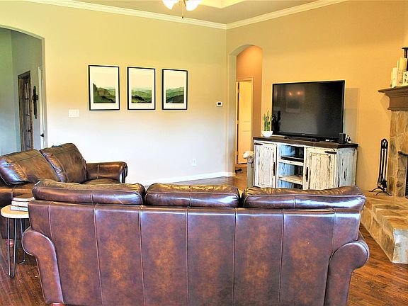 5th image of 107 Ellis Pond Ct