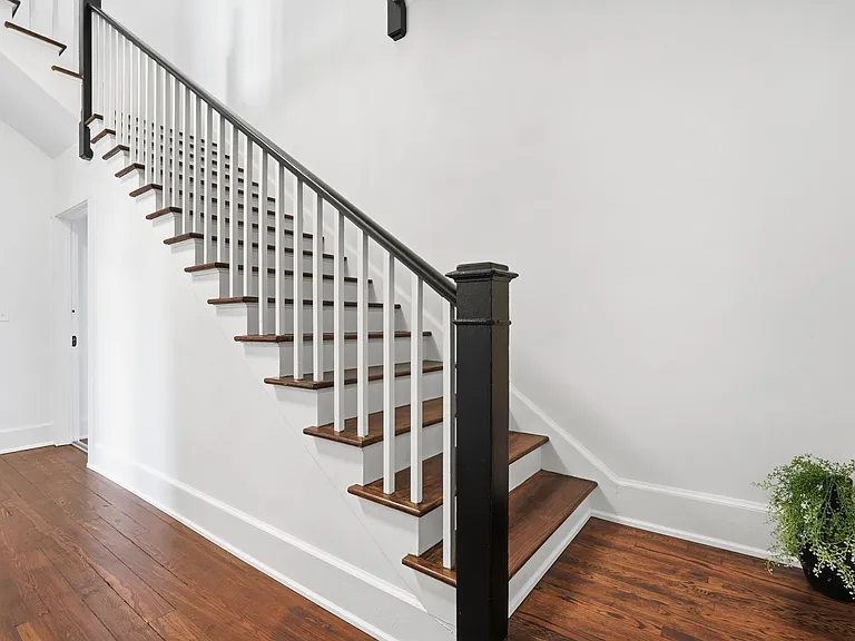 405 Perry Ave #3 — Photo 6