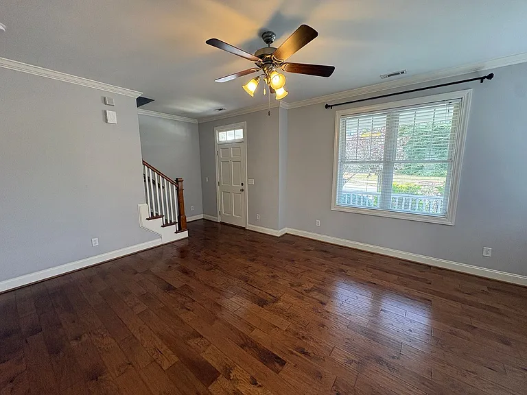 210 Anderson St — Photo 2