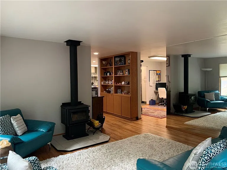 23121 NE 47th St — Photo 5