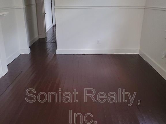 3rd image of 4521 Baudin St