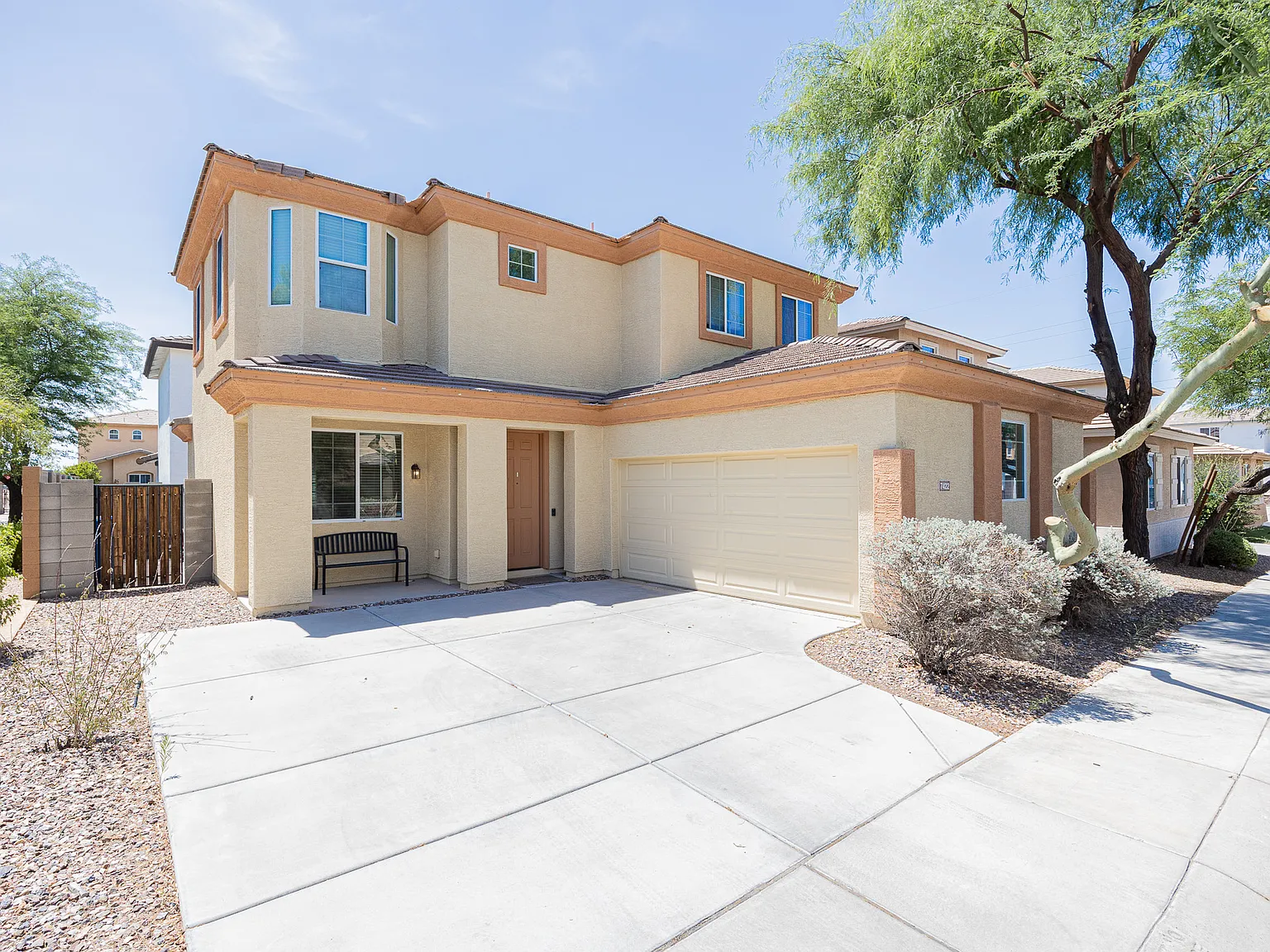 7422 S 27th Way, Phoenix Az — Photo 1