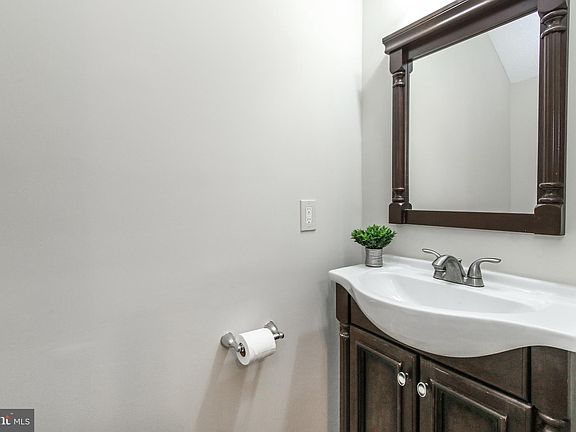 2nd image of 3044 O'Hara Pl