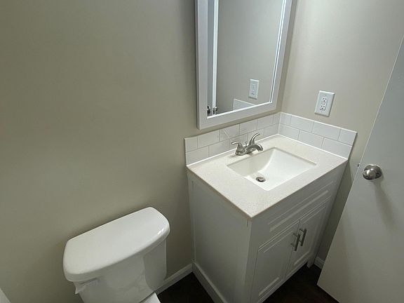 4th image of 7709 Scofield Ct