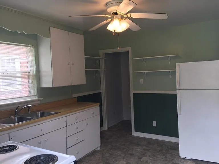 2417 Brandon Ave SW — Photo 5