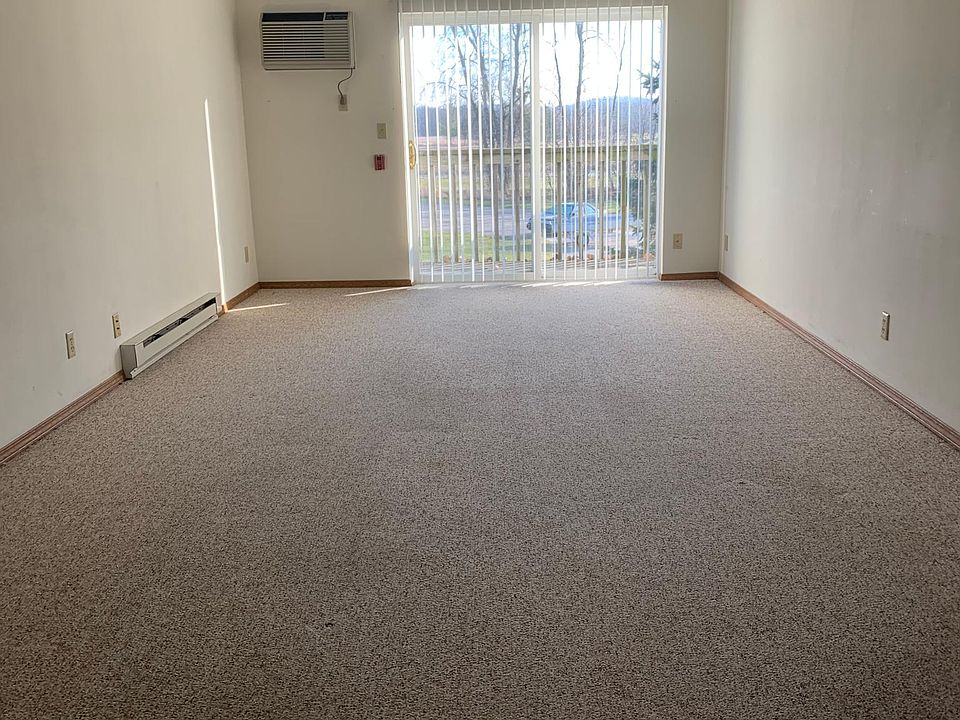 1st image of 714 Highland Ave #12