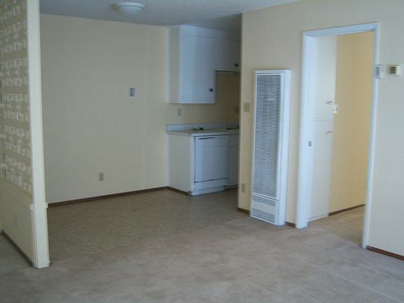3rd image of 1420 Ramirez St APT 14