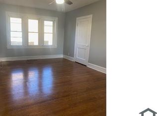 7450 S Calumet Ave #2E, Chicago, IL 60619