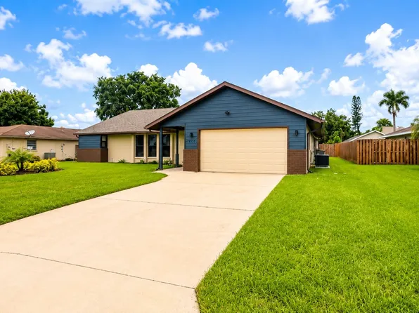 1526 Georgetowne Ln, Sarasota, FL 34232