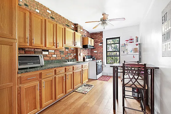 Sold by Compass | media 10