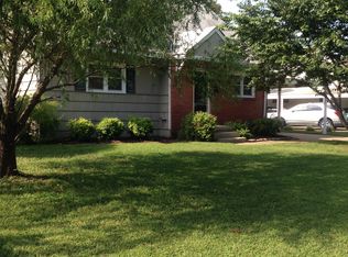 8201 Fernwood Dr, Norfolk, VA 23518