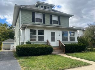 444-446 N View St, Aurora, IL 60506