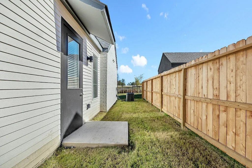 Greenway Village at the Link — Photo 1