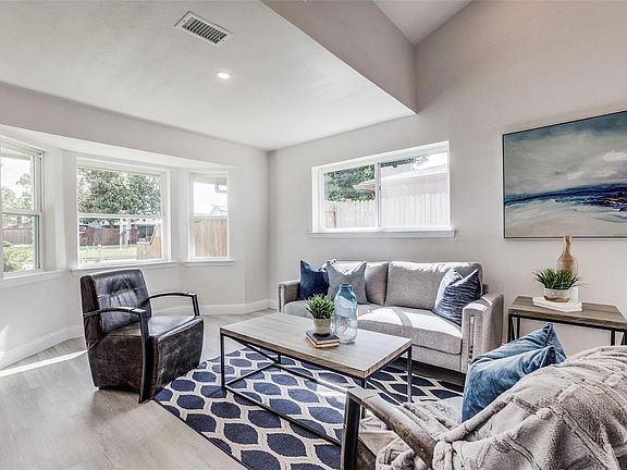 3rd image of 6494 Lontos Dr