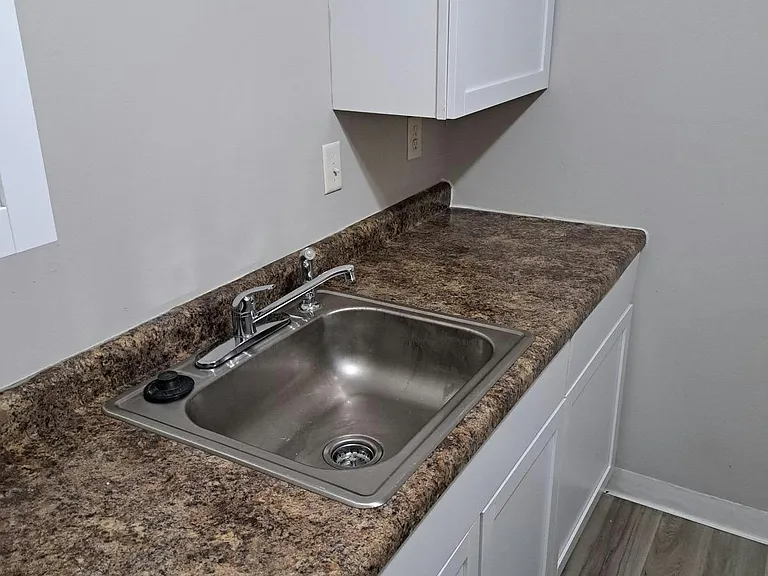 29 S Bradley Ave — Photo 4