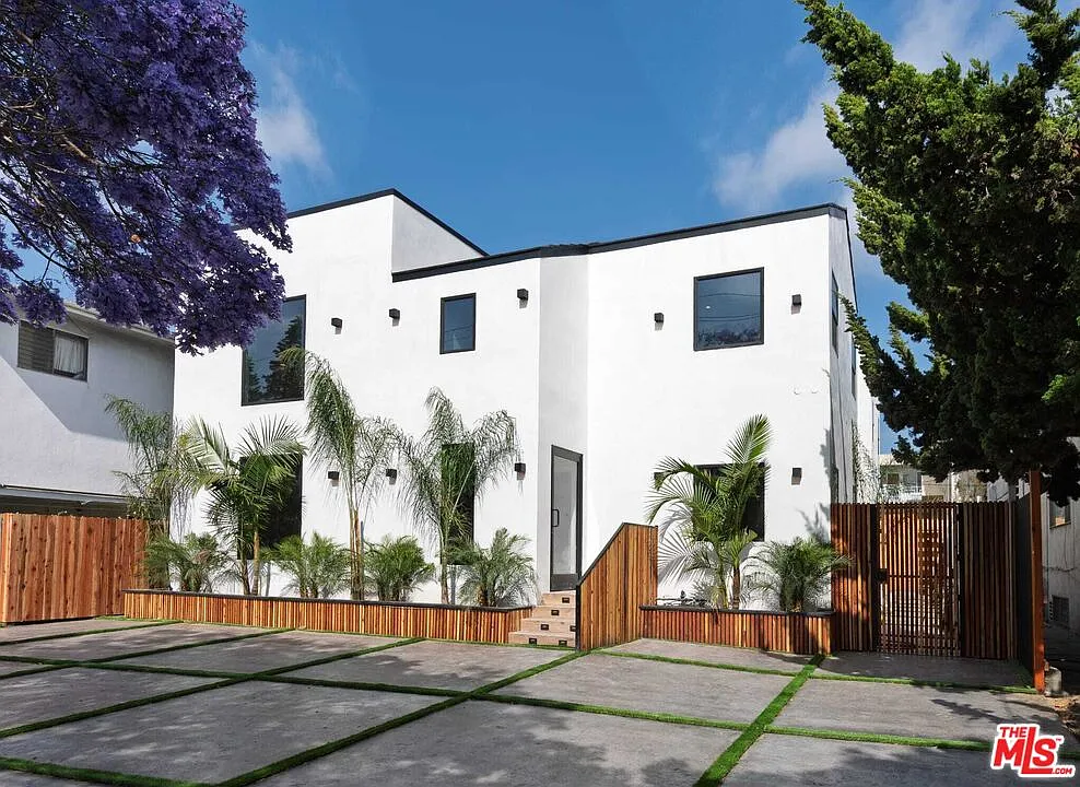 2 bed, 1.0 bath, $3,650 — Photo 3
