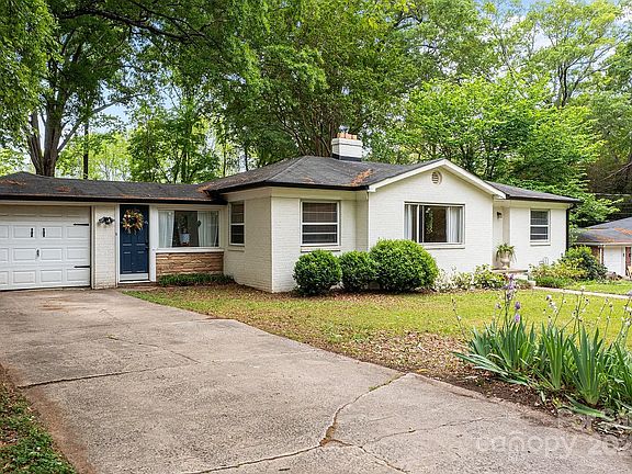 2nd image of 5212 Pine Dr