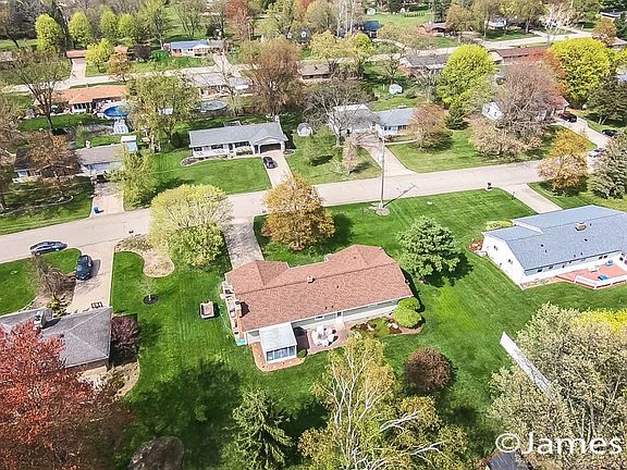 GH011391.00_00_12_59.Still003