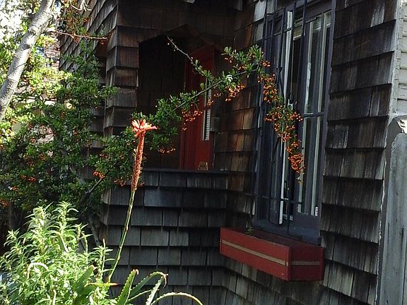 5th image of 1615 Union Ave