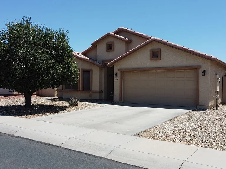 5943 S 248th Dr — Photo 2