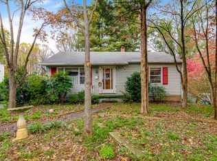 3325 Pollard Dr, Winston Salem, NC 27103