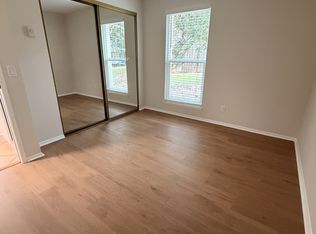 5455 8th St, Carpinteria, CA 93013
