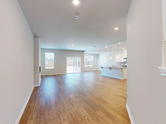 4th image of 2061 Ecoland Dr