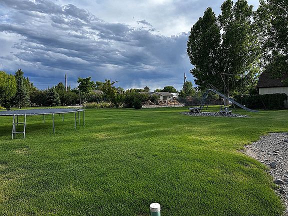 5th image of 890 Ln 11 1/2