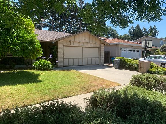 2nd image of 1566 James Town Dr